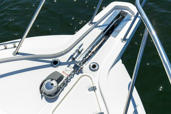 2019 Boston Whaler 34