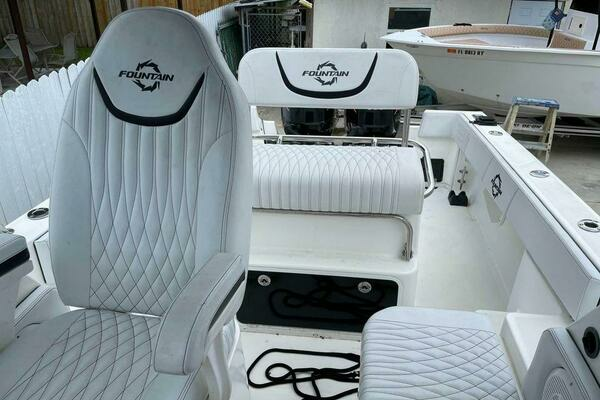 Photo of the 1993 Fountain Walk Around