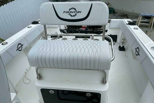 Photo of the 1993 Fountain Walk Around