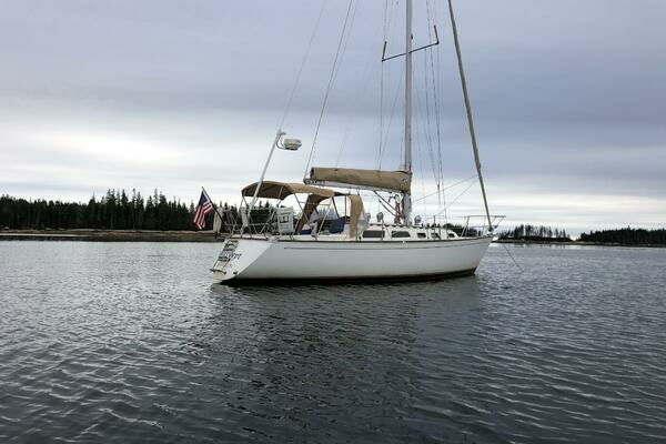 Photo of the 1994 Sabre 34 "Windswept Yacht Sales"