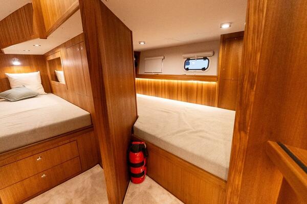 1 8M    2 1M Targa 46 46ft Targa Yacht For Sale