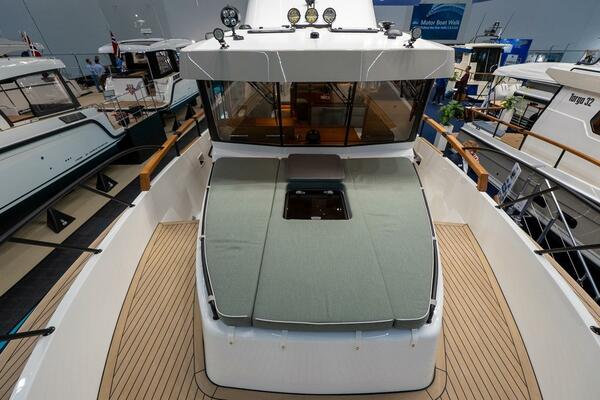 1 8M    2 1M Targa 46 46ft Targa Yacht For Sale