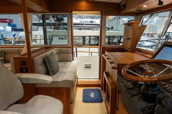 1 8M    2 1M Targa 46 46ft Targa Yacht For Sale