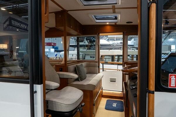 1 8M    2 1M Targa 46 46ft Targa Yacht For Sale