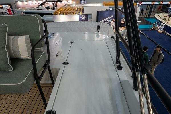 1 8M    2 1M Targa 46 46ft Targa Yacht For Sale