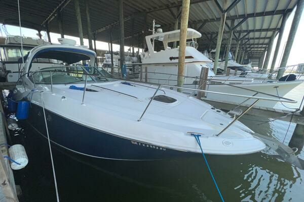 Photo of the 2008 Sea Ray 330 Sundancer