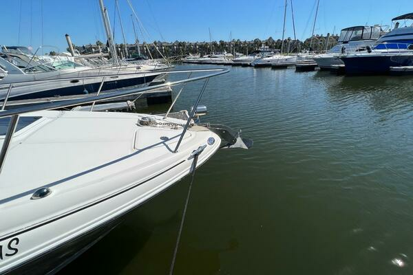 Photo of the 2006 Sea Ray Sundancer