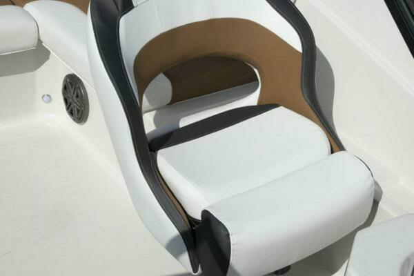 Photo of the 2025 Starcraft SVX 210 OB DC