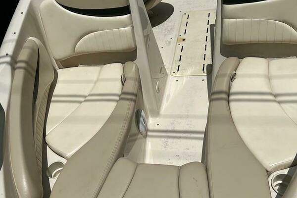 Photo of the 2005 Glastron GX235