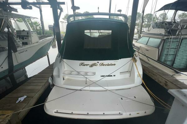 Photo of the 1997 Cruisers Yachts 3575