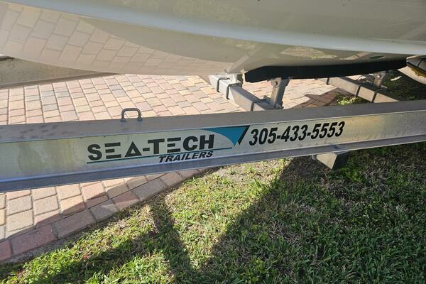 Photo of the 2021 Sea Hunt  "Alternating Currents II"