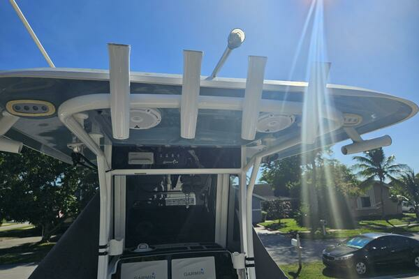 Photo of the 2021 Sea Hunt  "Alternating Currents II"