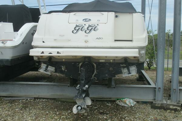 Photo of the 2007 Sea Ray 250 Amberjack "Gi Gi"