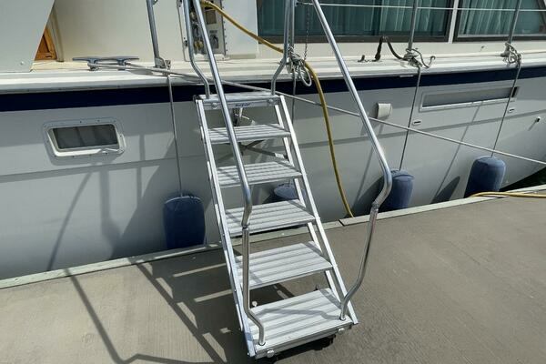 Photo of the 1981 Hatteras Motor Yacht "WANDERER"