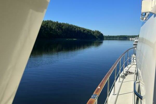 Photo of the 1981 Hatteras Motor Yacht "WANDERER"