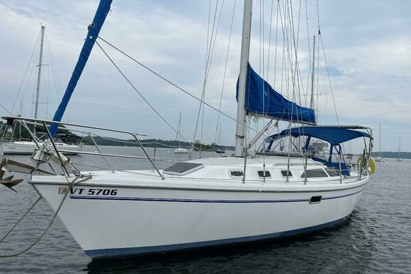 Photo of the 1999 Catalina  "COOL CHANGE"