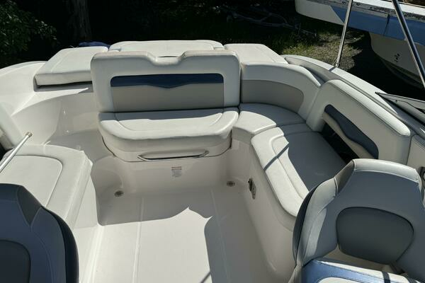 Photo of the 2014 Chaparral 246 SSI