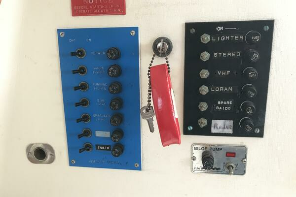 Photo of the 1977 Pearson 30 "Puffin II"