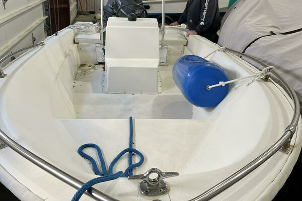 Photo of the 1995 Wahoo Center Console