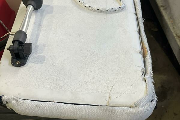Photo of the 1995 Wahoo Center Console