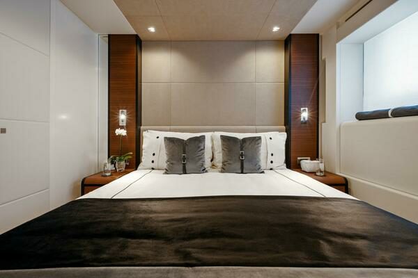 2021 Heesen Yachts 164