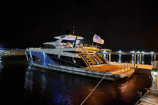 2019 Van der Valk 62