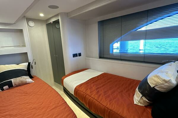 2019 Van der Valk 62