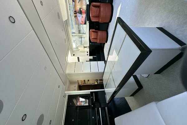 2019 Van der Valk 62