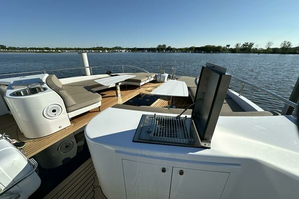 2019 Van der Valk 62