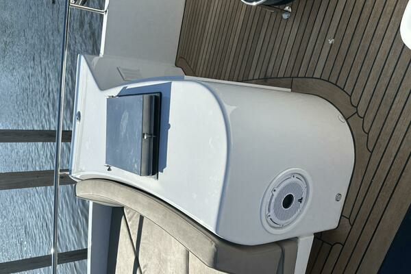 2019 Van der Valk 62