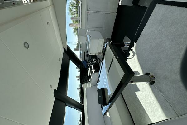 2019 Van der Valk 62