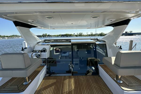 2019 Van der Valk 62