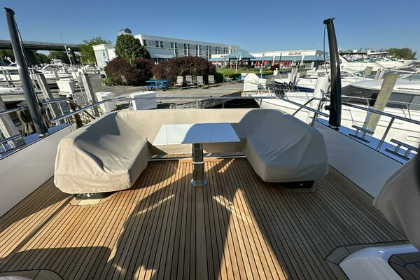 2019 Van der Valk 62