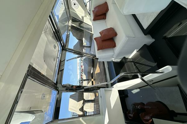 2019 Van der Valk 62