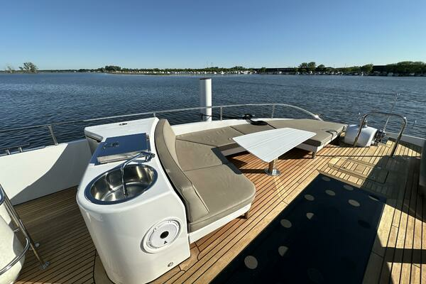 2019 Van der Valk 62