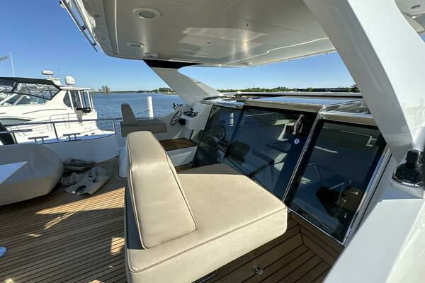 2019 Van der Valk 62