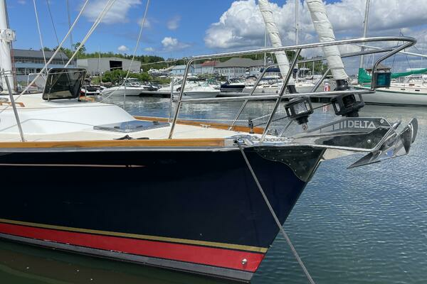 Photo of the 2009 Tartan 4300 "SAPPHIRE"