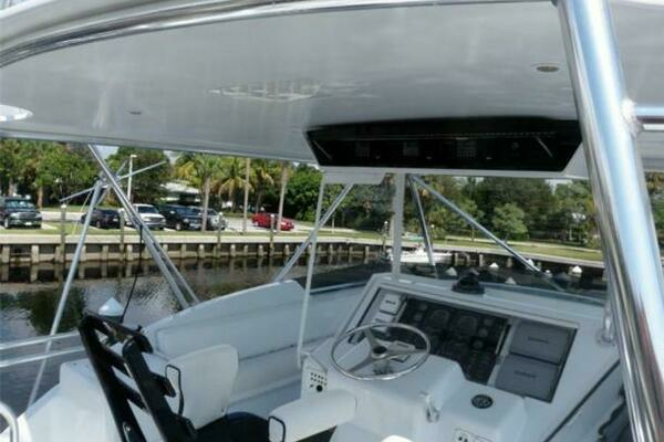 Photo of the 1998 Caterpillar Sportfish "Aguamala"