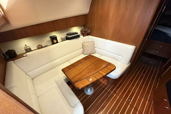 2011 Tiara Yachts 43