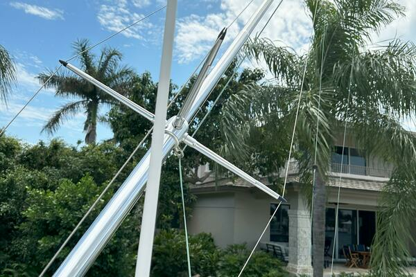 2011 Tiara Yachts 43