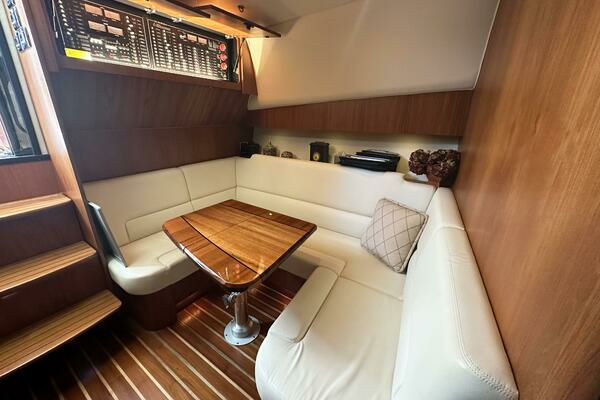 2011 Tiara Yachts 43