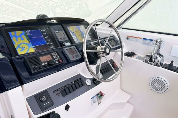 2011 Tiara Yachts 43