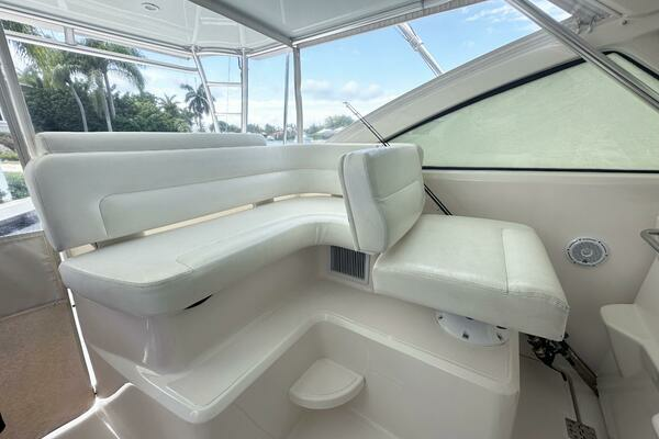 2011 Tiara Yachts 43