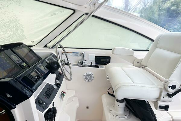 2011 Tiara Yachts 43