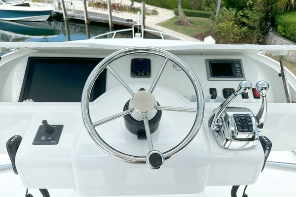 2011 Tiara Yachts 43