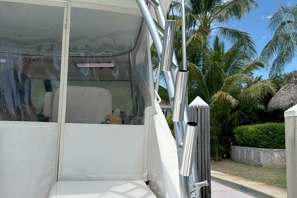 2011 Tiara Yachts 43