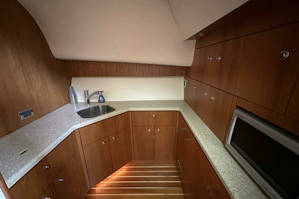 2011 Tiara Yachts 43