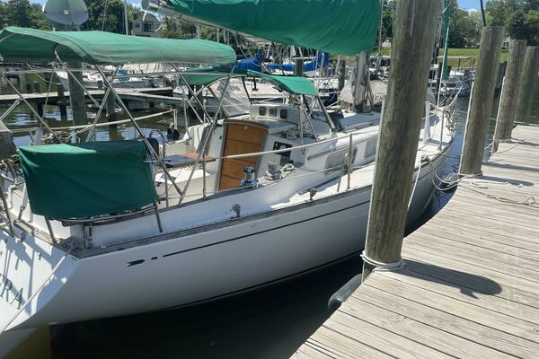 Photo of the 1978 Bristol 35.5 "LA PRIMERA"