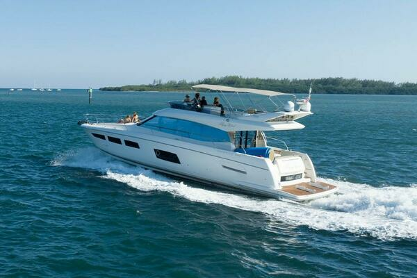 Photo of the 2014 Prestige 550 "550 Fly"