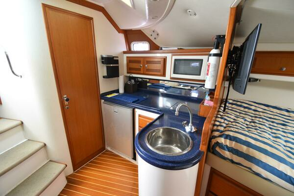 Photo of the 2001 Cabo 35 Express